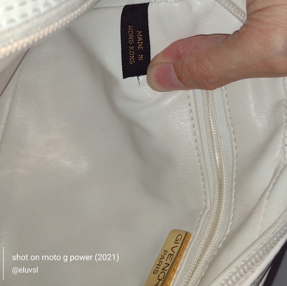 Authentic Vintage Givenchy Crossbody Bag with Gold Chainlink Strap - Picture 4 of 17